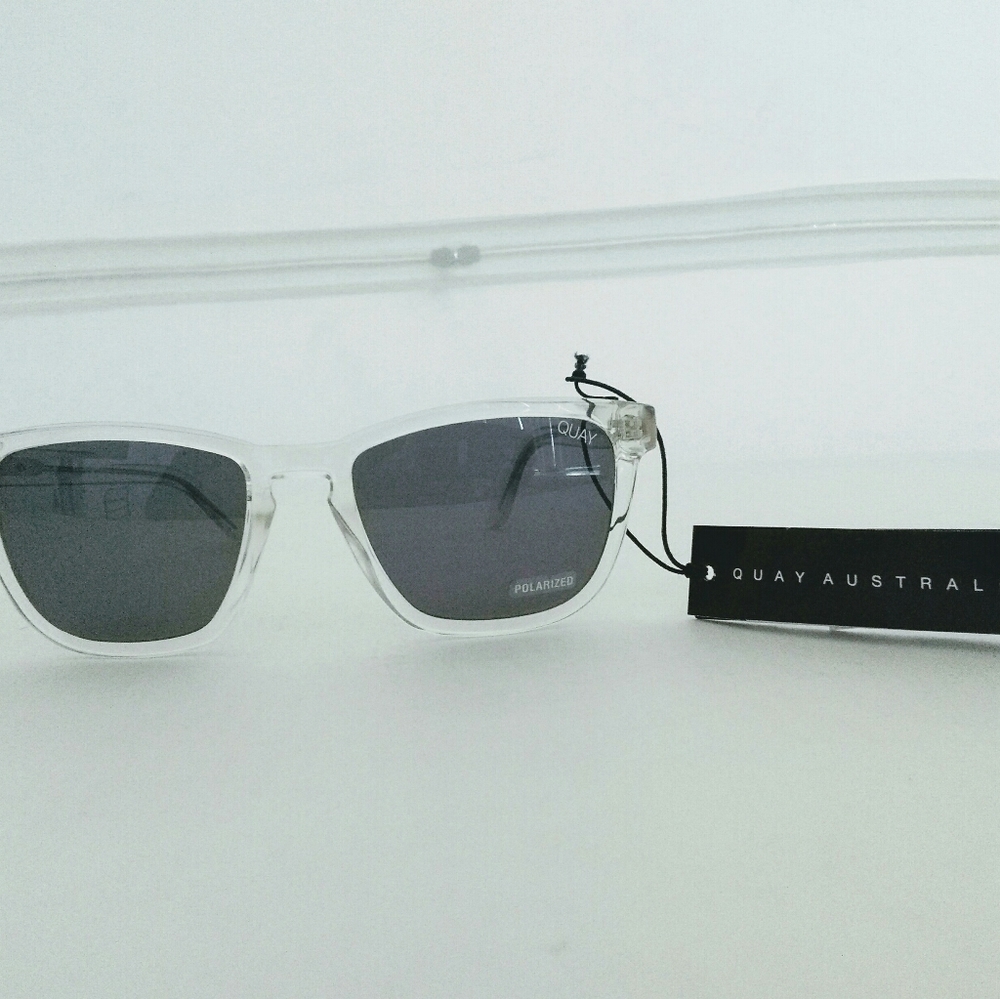 QUAY AUSTRALIA HARDWIRE SUNGLASSES